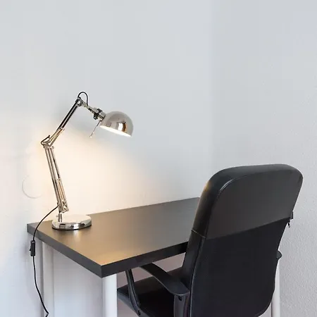 With Work/study Close To Old Town